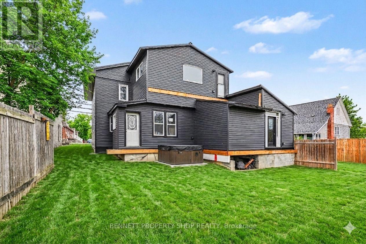 14 River Road, Mcnab/braeside, Ontario  K7S 1R2 - Photo 3 - X13036908