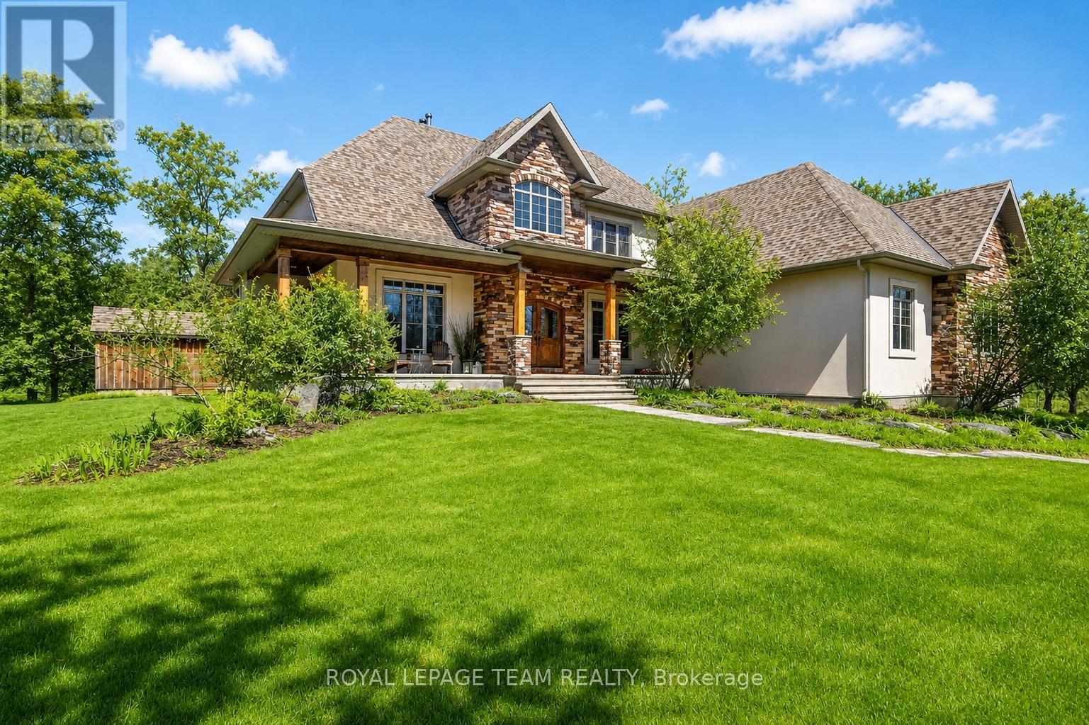 1671 Reindeer Way, Ottawa, Ontario  K4P 0A2 - Photo 1 - X13045604