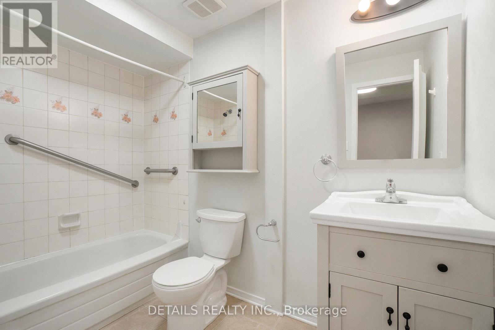144d Valley Stream Drive, Ottawa, Ontario  K2H 9C6 - Photo 11 - X13045694