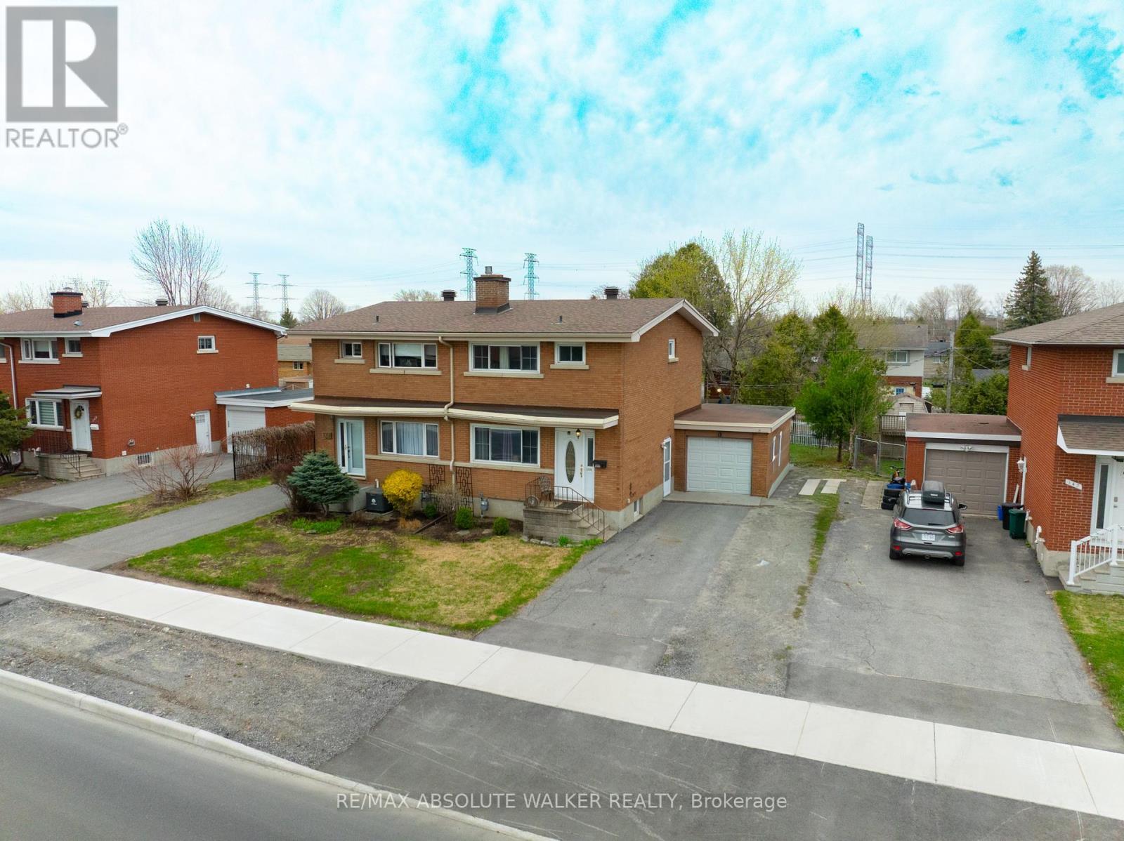 144 Viewmount Drive, Ottawa, Ontario  K2G 3B7 - Photo 2 - X13061302