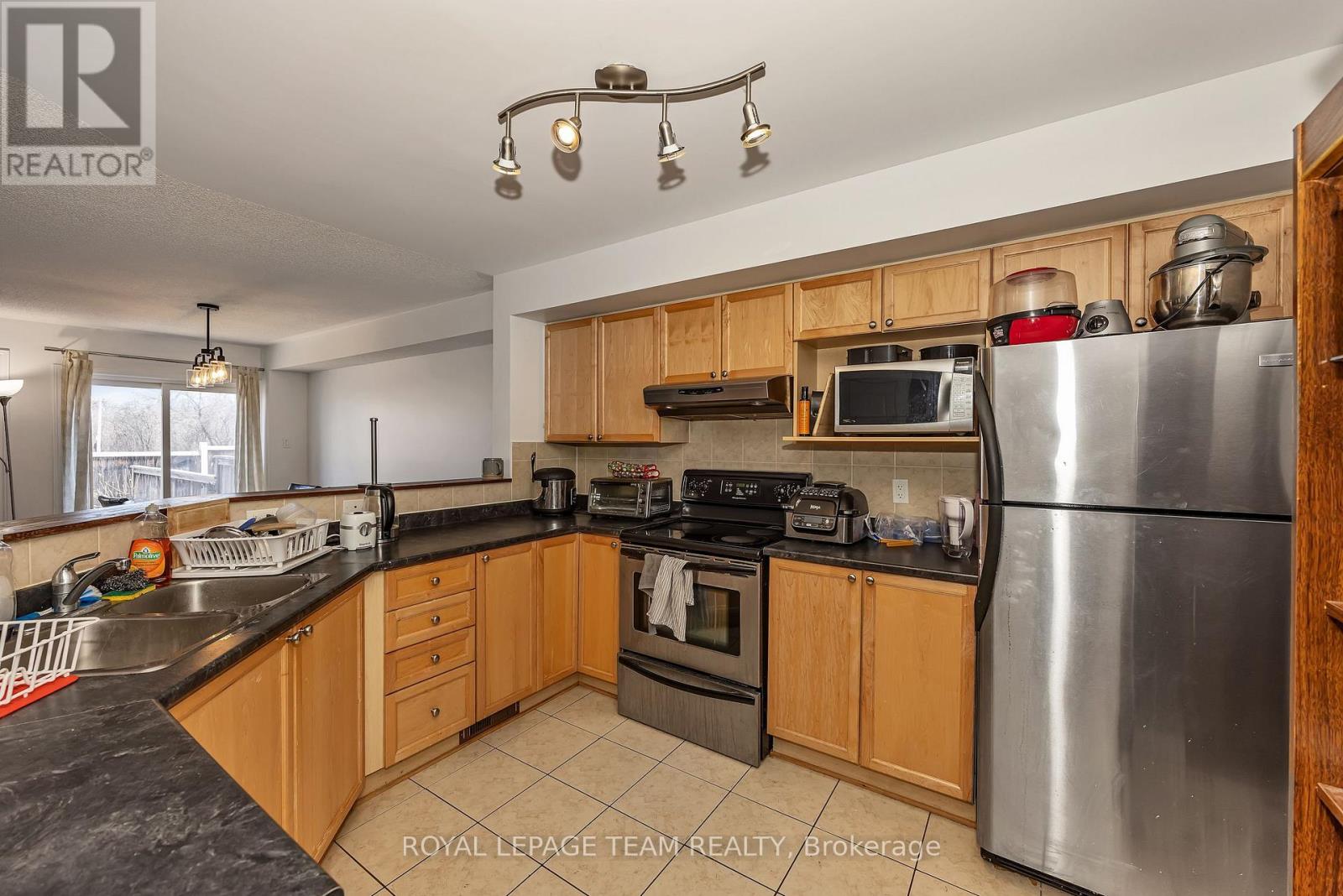 323 Freedom Private, Ottawa, Ontario  K1G 6W3 - Photo 4 - X13066126