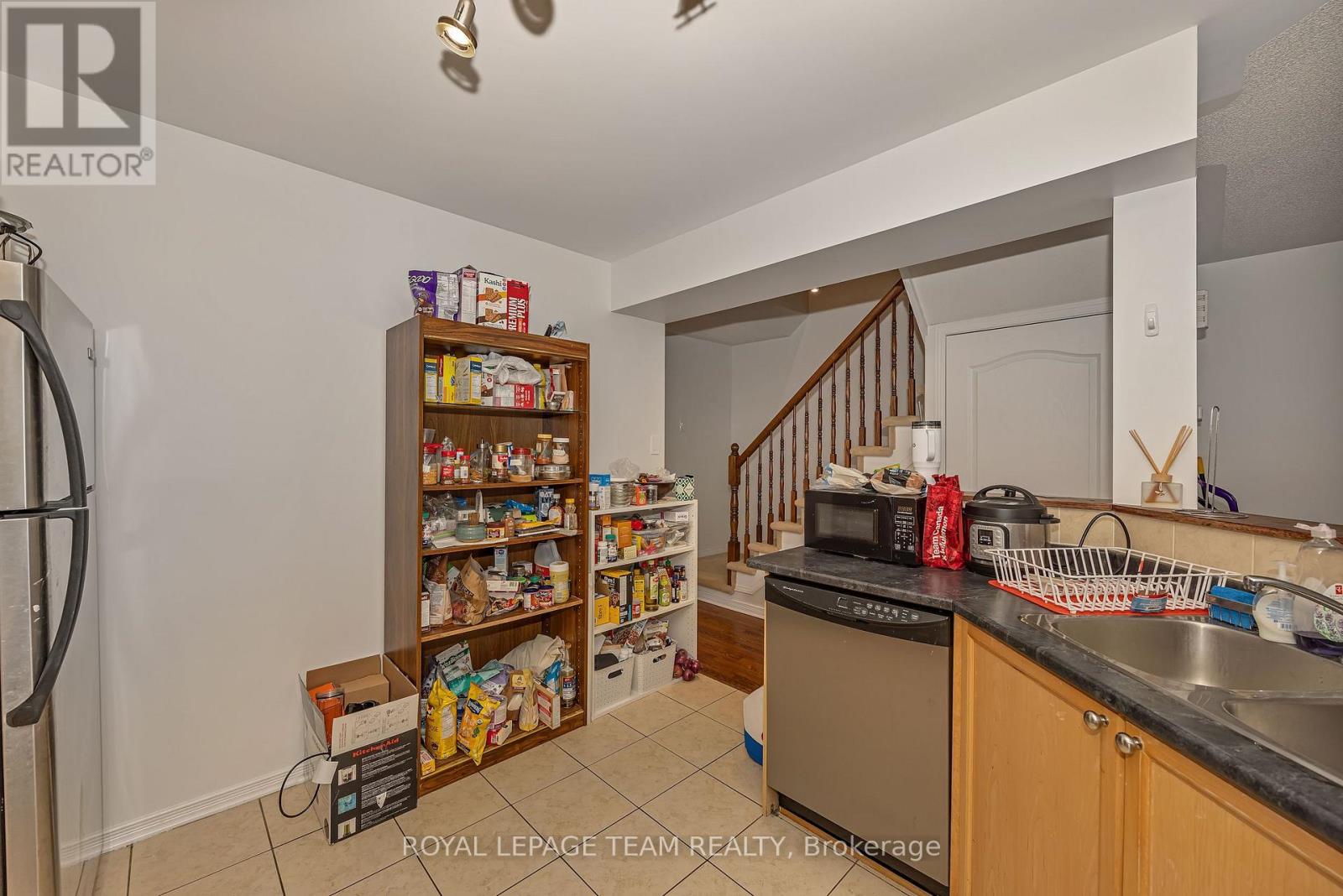 323 Freedom Private, Ottawa, Ontario  K1G 6W3 - Photo 5 - X13066126