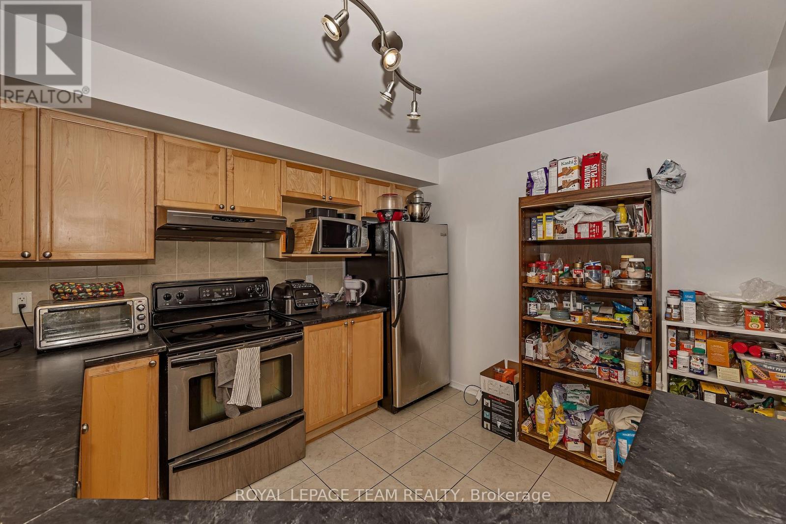323 Freedom Private, Ottawa, Ontario  K1G 6W3 - Photo 7 - X13066126