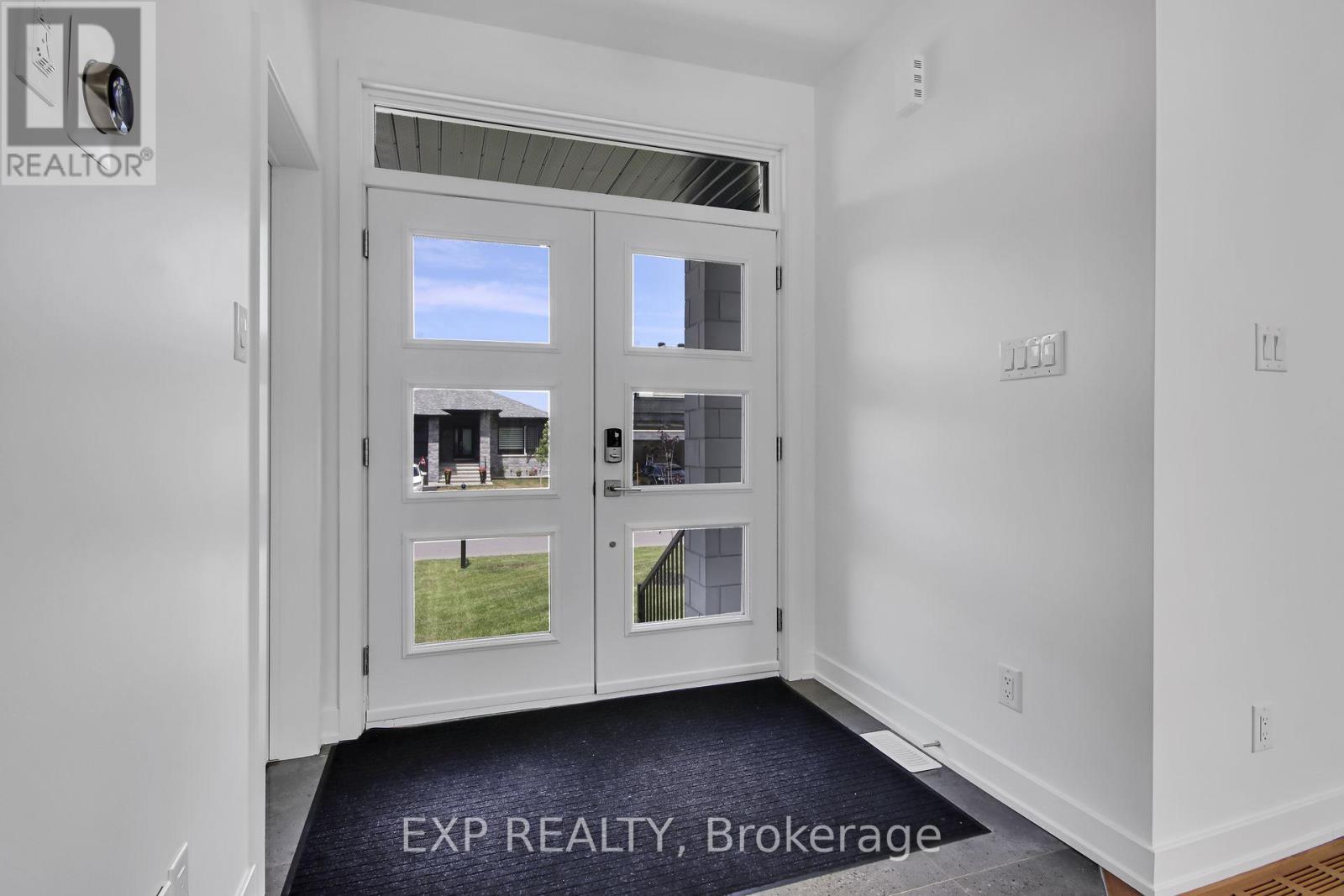 513 Barrage Street, Casselman, Ontario  K0A 1M0 - Photo 2 - X13070176