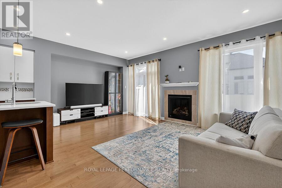 790 Cairn Cres Crescent E, Ottawa, Ontario  K1W 0P7 - Photo 7 - X13073352