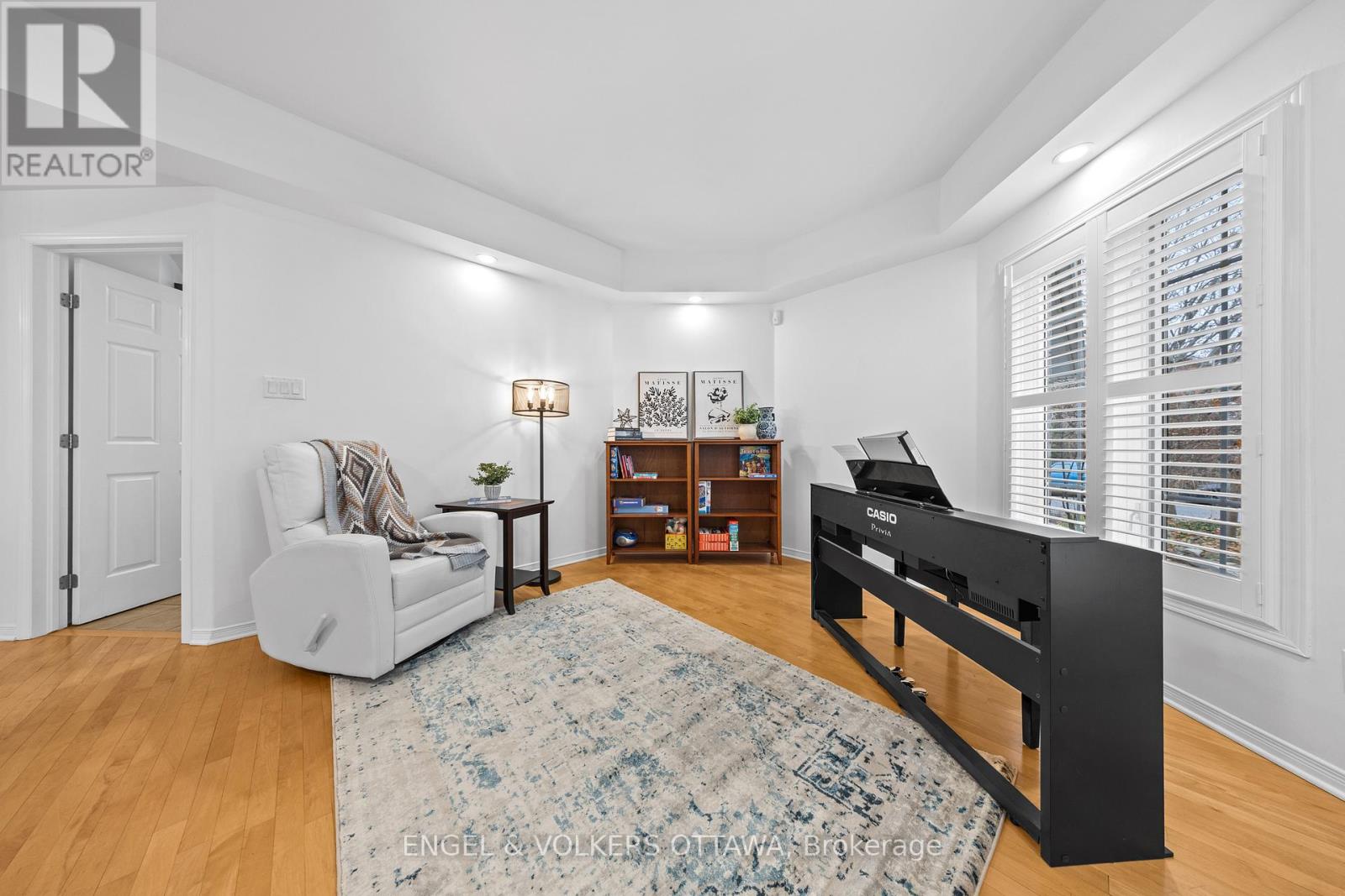 57 Newcastle Avenue, Ottawa, Ontario  K2K 3B5 - Photo 4 - X13085808