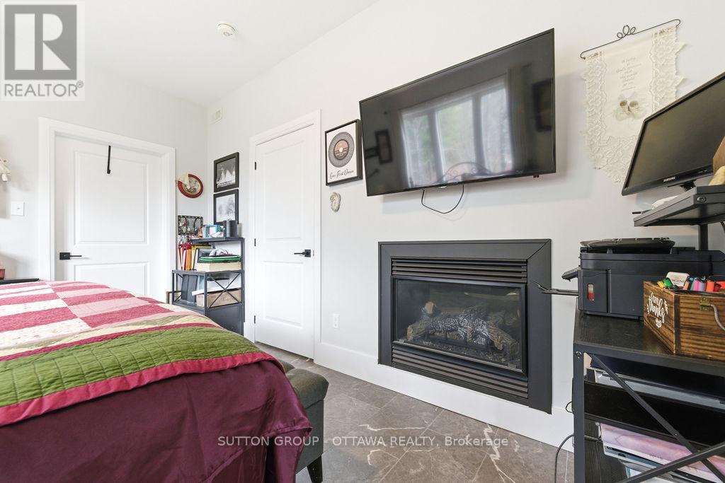 12 Eastern Avenue, Greater Madawaska, Ontario  K0J 2R0 - Photo 27 - X13091420