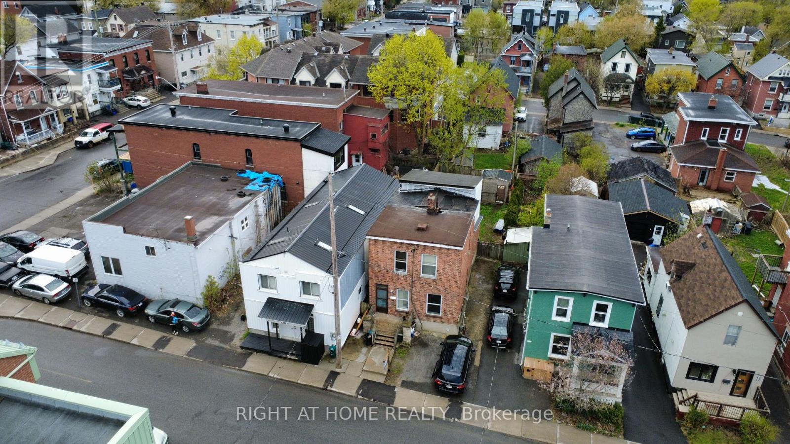 122 Eccles Street S, Ottawa, Ontario  K1R 6S8 - Photo 1 - X13099938