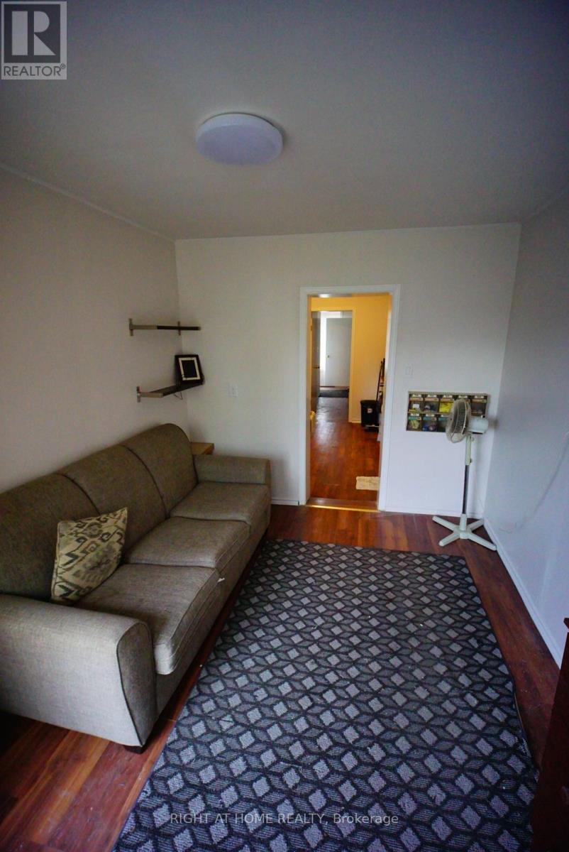 122 Eccles Street S, Ottawa, Ontario  K1R 6S8 - Photo 3 - X13099938