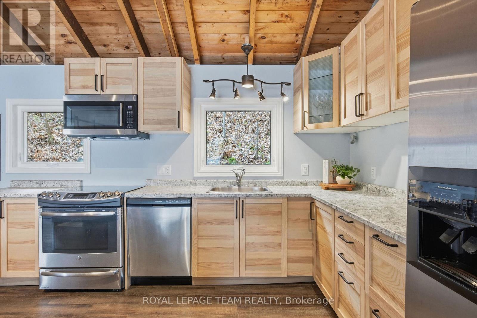 69 O2 Otter Lake Road, Rideau Lakes, Ontario  K0G 1L0 - Photo 13 - X13103448