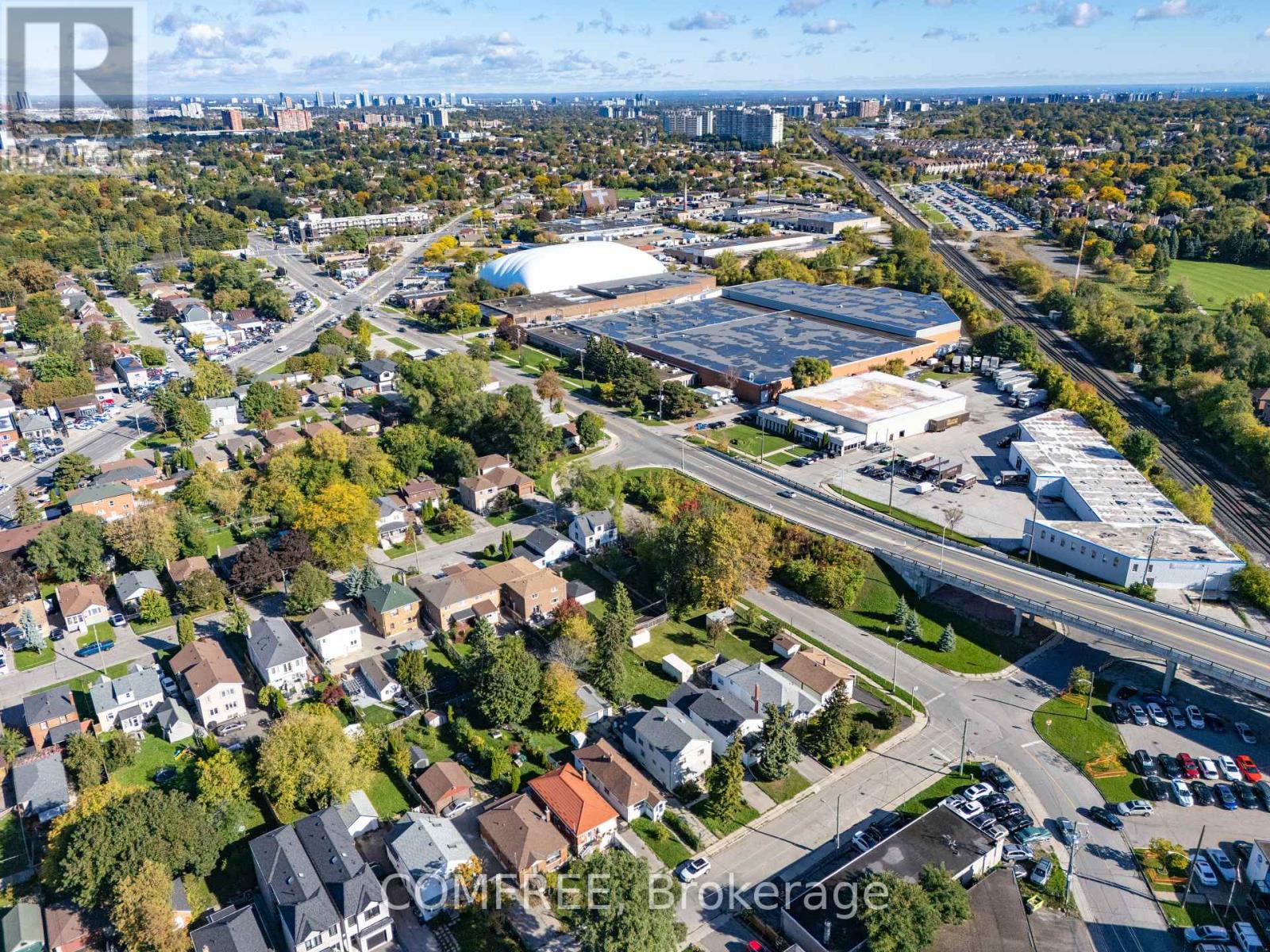 18 Glasgow Avenue, Toronto, Ontario  M1K 1C1 - Photo 21 - E13119114