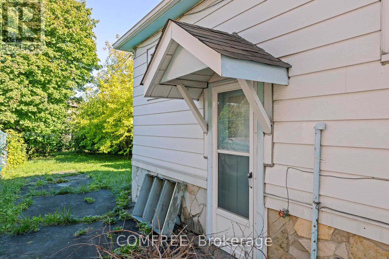 18 Glasgow Avenue, Toronto, Ontario  M1K 1C1 - Photo 6 - E13119114