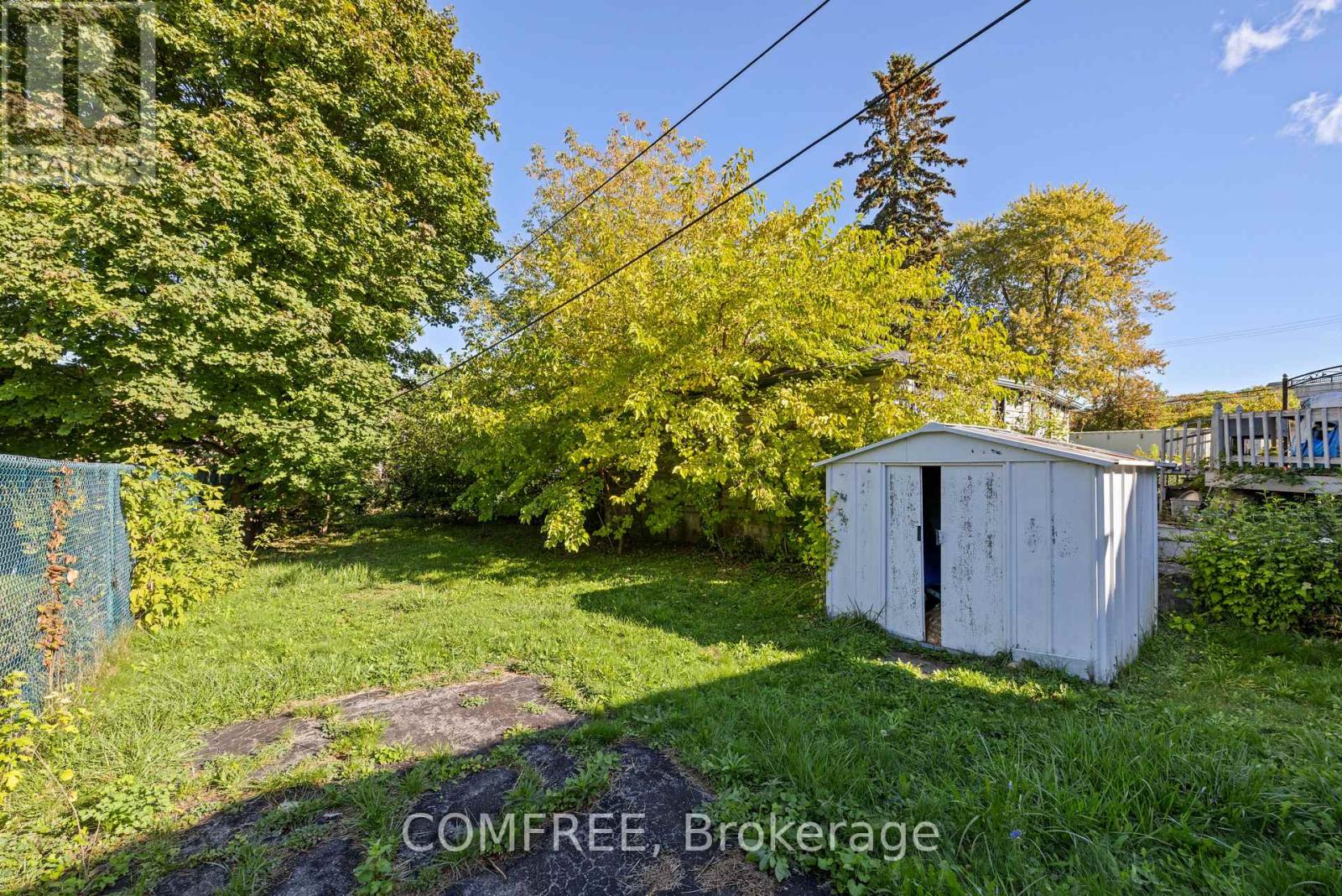 18 Glasgow Avenue, Toronto, Ontario  M1K 1C1 - Photo 8 - E13119114