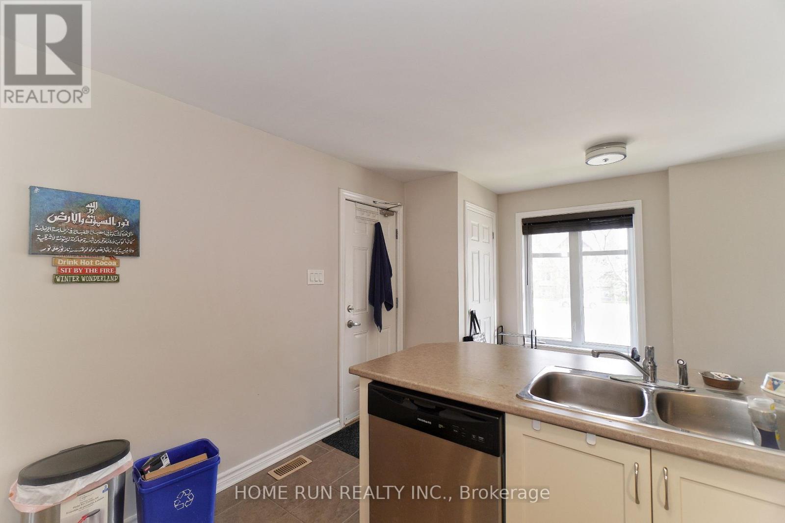 B - 613 Chapman Mills Drive, Ottawa, Ontario  K2J 5T1 - Photo 6 - X13120312
