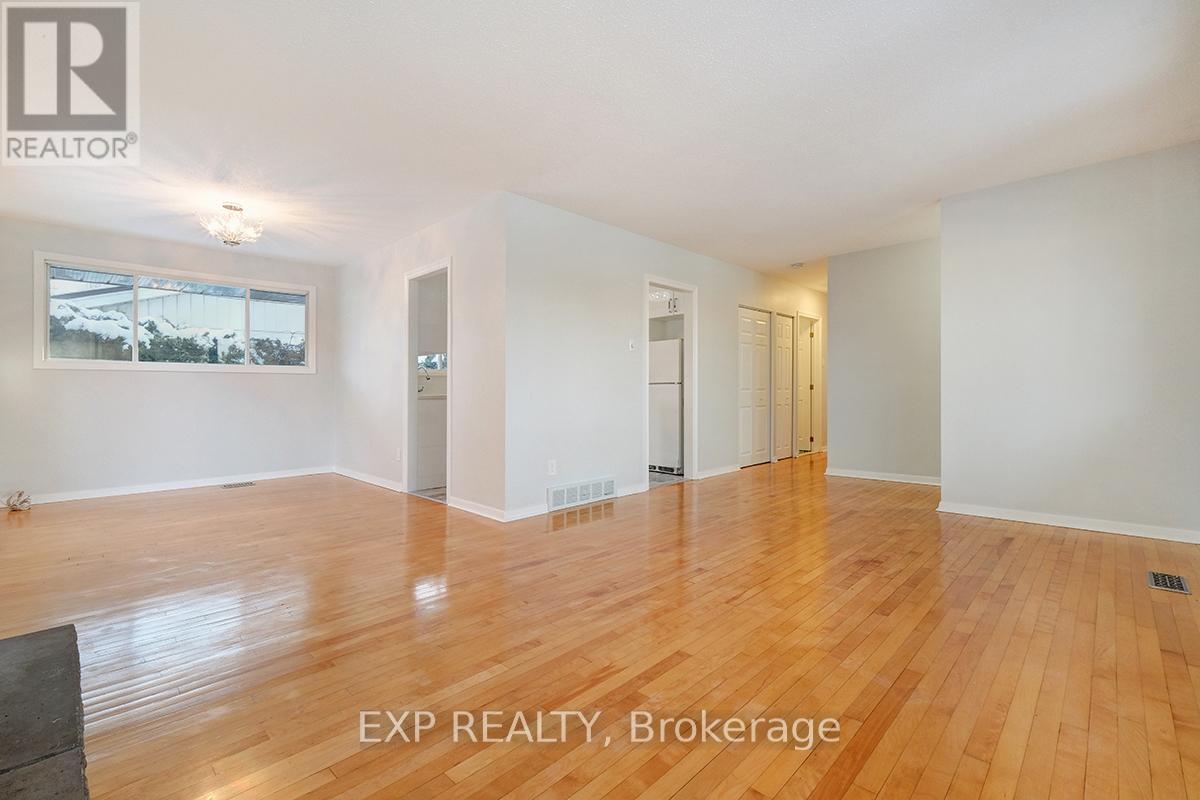 728 Fielding Drive, Ottawa, Ontario  K1V 7G5 - Photo 6 - X13123006