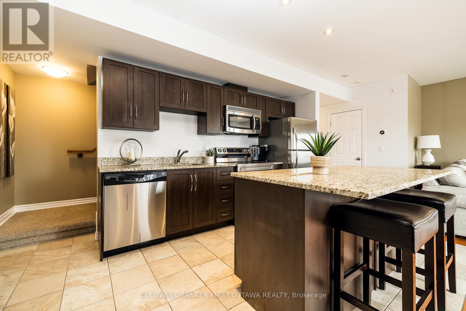 6 - 1210 Mcwatters Road, Ottawa, Ontario  K2C 3Y2 - Photo 8 - X13129452