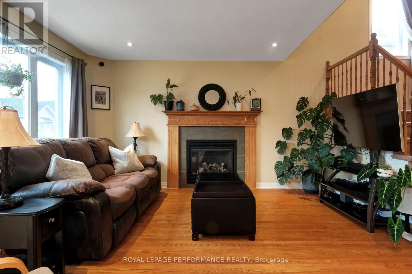 112 Olde Towne Avenue, Russell, Ontario  K4R 0A6 - Photo 7 - X13136350