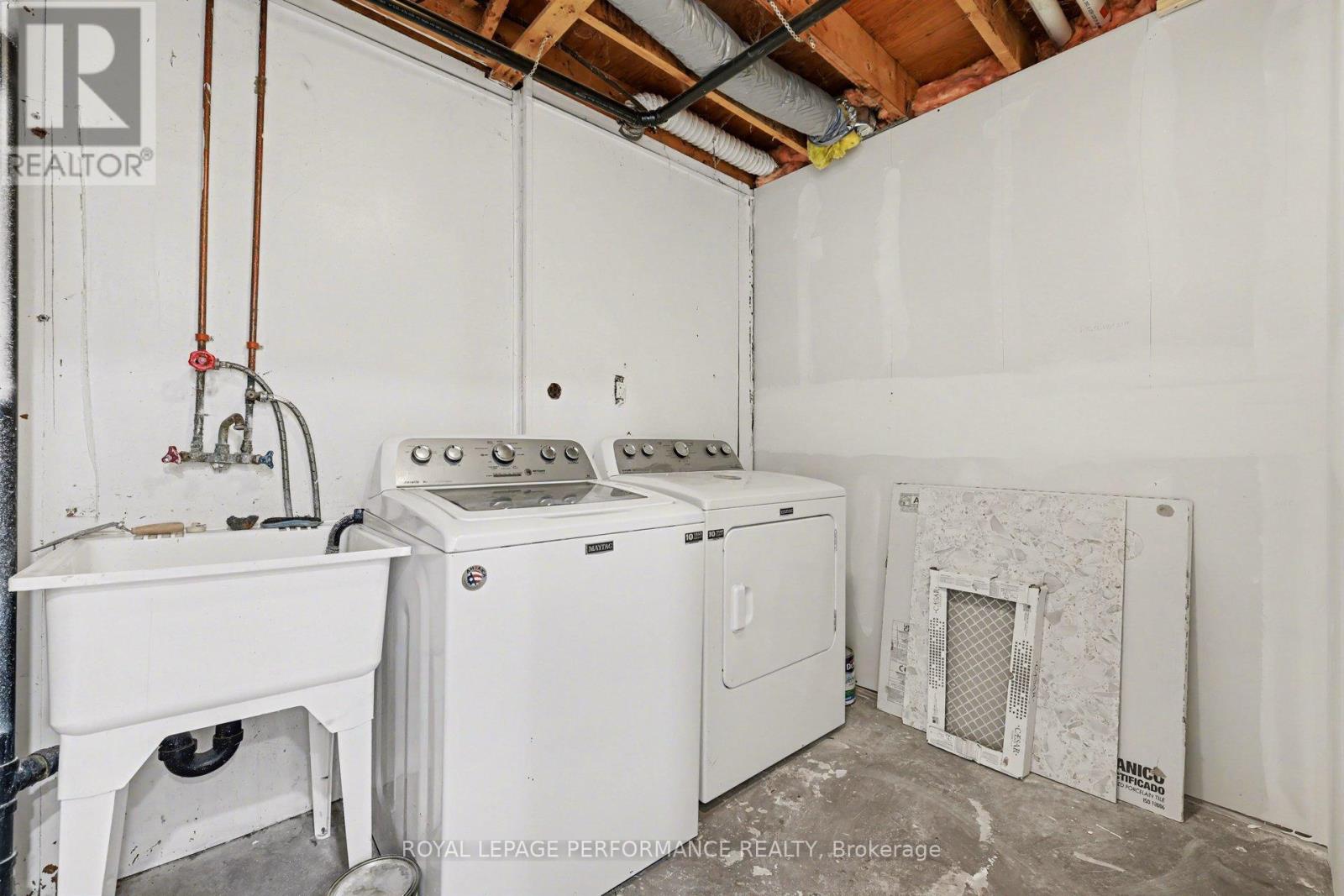 1584 Feather Lane, Ottawa, Ontario  K1T 1V4 - Photo 30 - X13142560