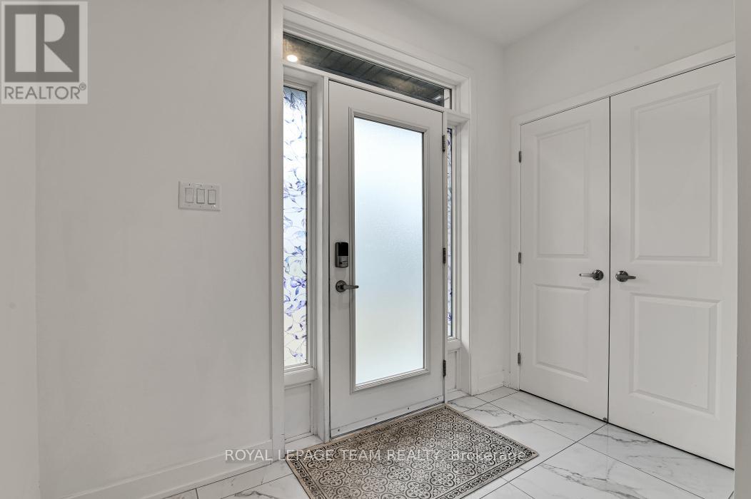 912 Duxbury Lane, Ottawa, Ontario  K4M 0M2 - Photo 3 - X13412382