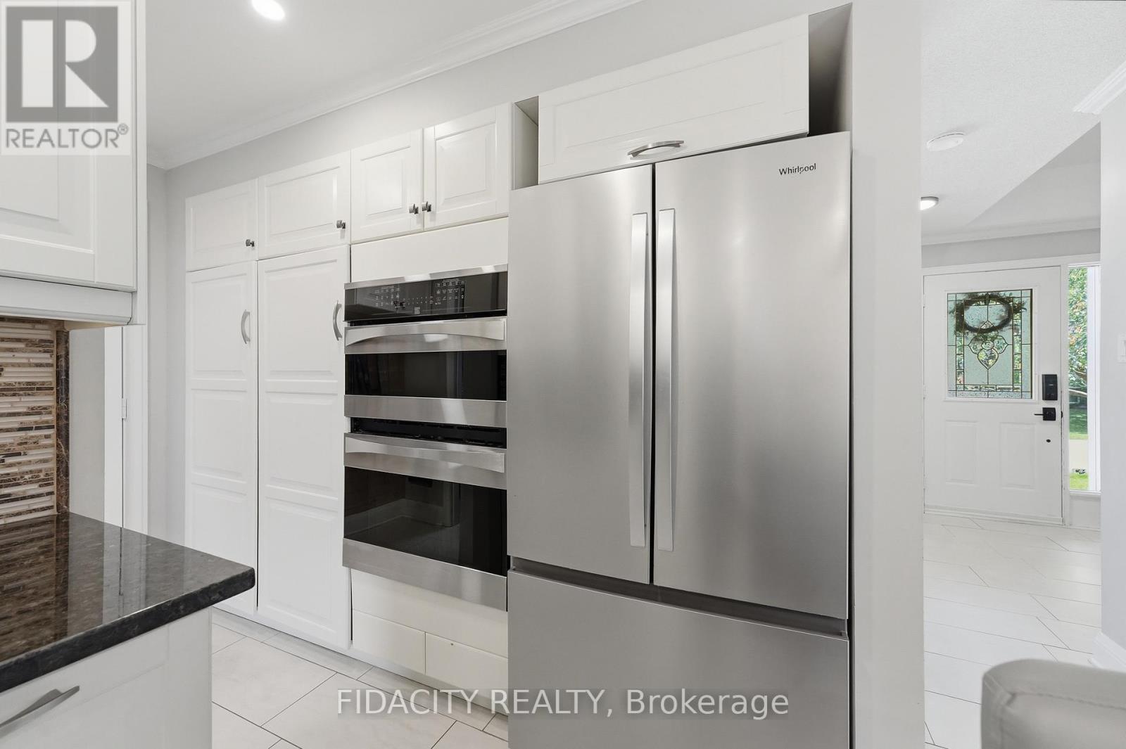13 Poole Creek Crescent, Ottawa, Ontario  K2S 1T6 - Photo 17 - X13498030