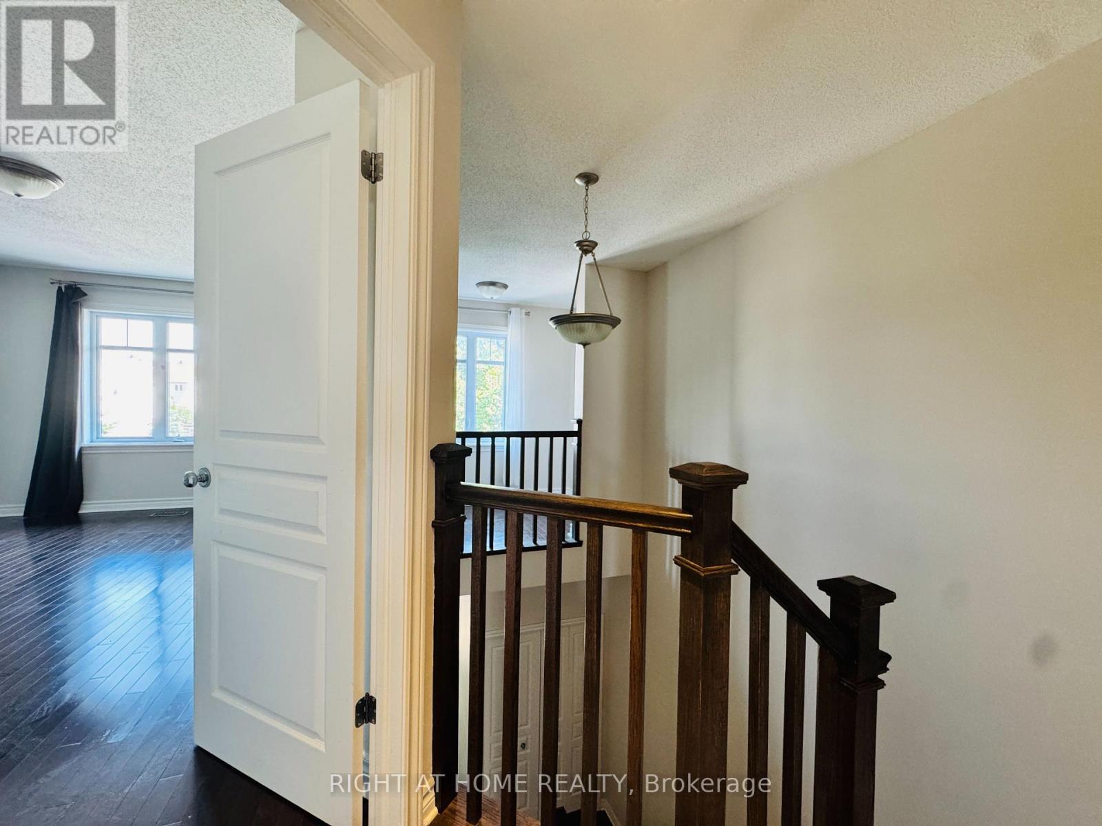 204 Badgeley Avenue, Ottawa, Ontario  K2T 0A4 - Photo 12 - X13499136