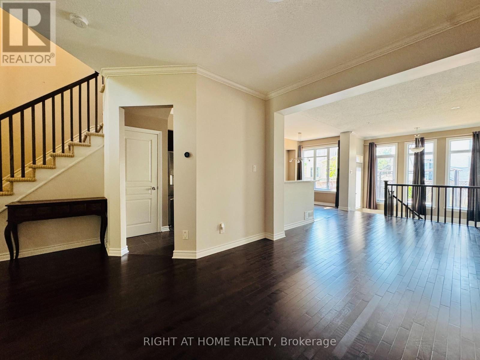 204 Badgeley Avenue, Ottawa, Ontario  K2T 0A4 - Photo 5 - X13499136