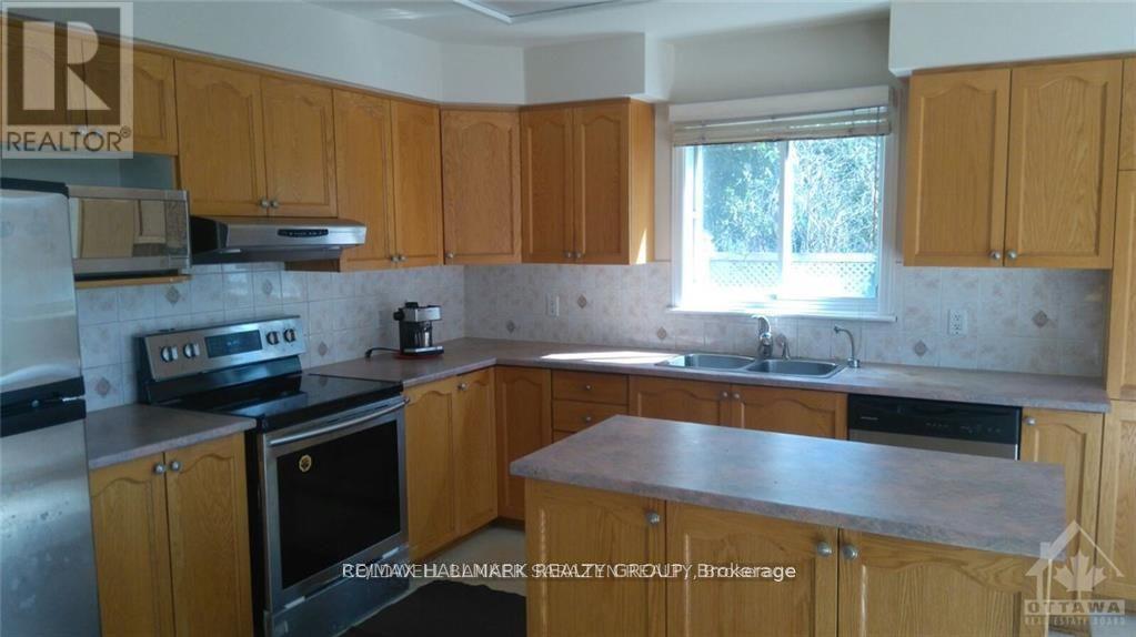 15 Bondar Way, Ottawa, Ontario  K1T 4A9 - Photo 4 - X13499180