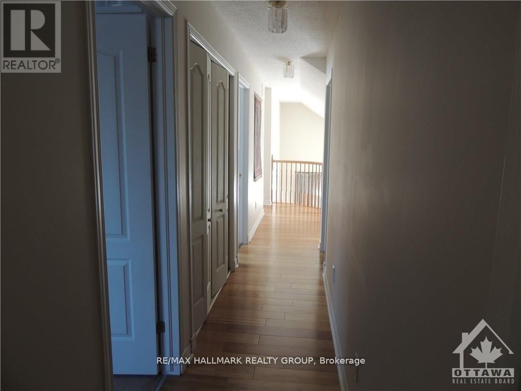15 Bondar Way, Ottawa, Ontario  K1T 4A9 - Photo 7 - X13499180