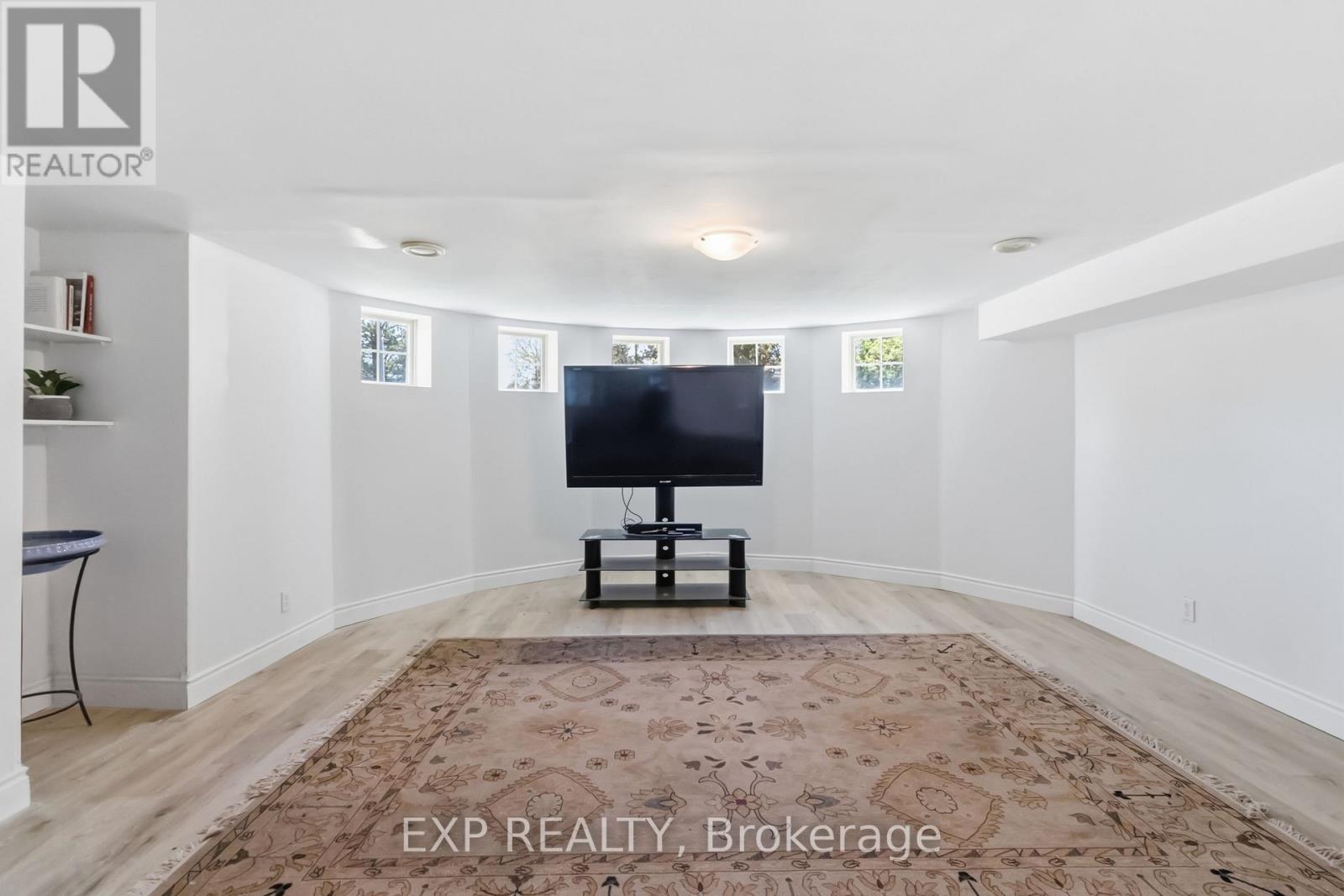 1401 Tamworth Court, Burlington, Ontario  L7P 4V3 - Photo 6 - W13499222
