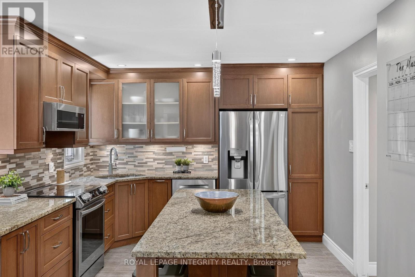 38 Pebble Creek Crescent, Ottawa, Ontario  K2M 2L4 - Photo 16 - X13544434