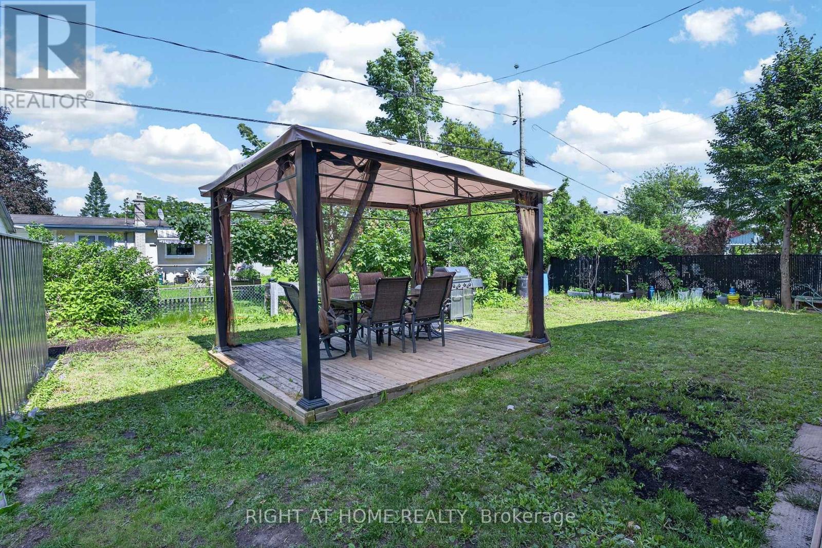 1385 Chartrand Avenue, Ottawa, Ontario  K1E 1H9 - Photo 33 - X13581772
