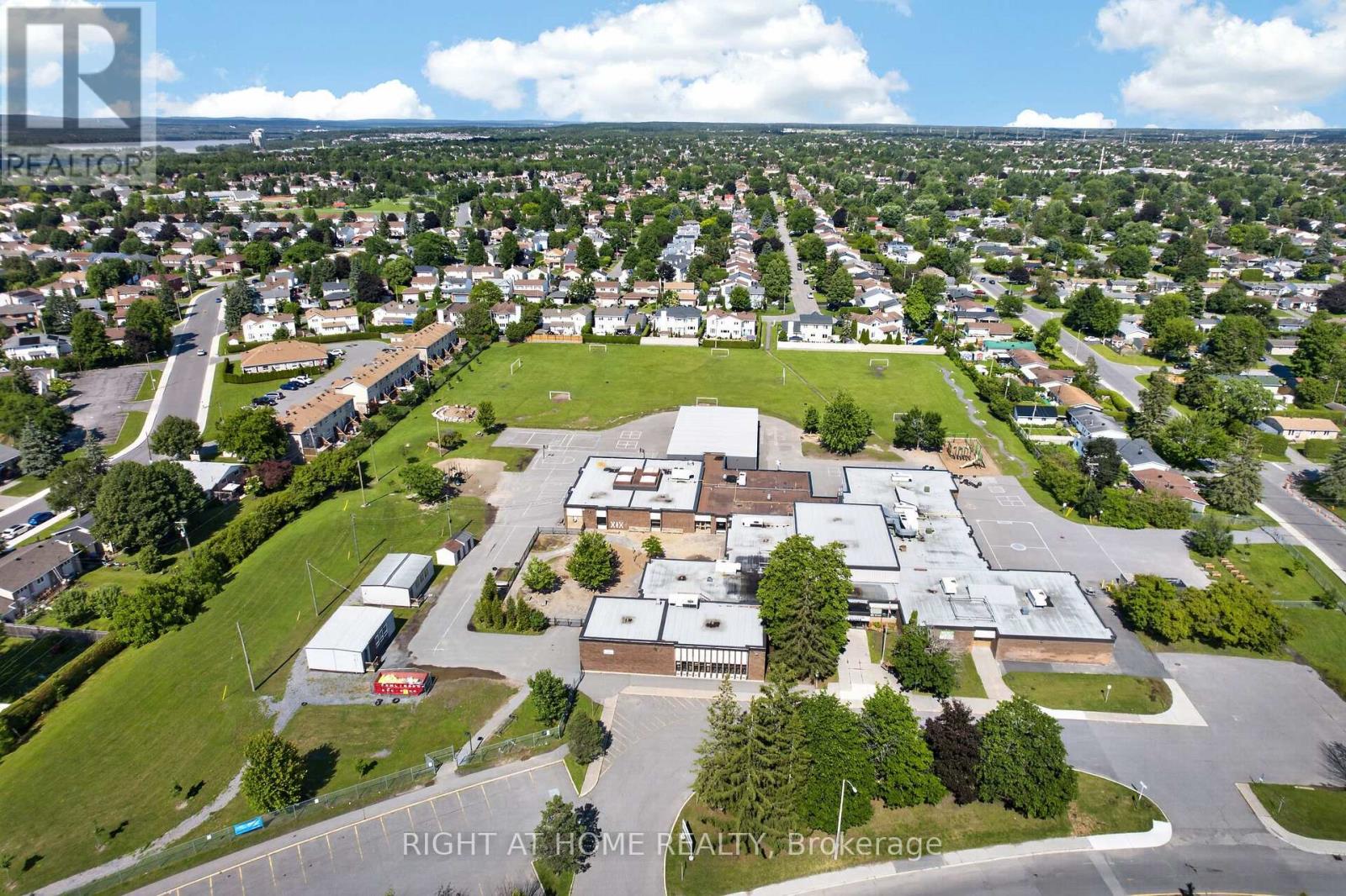 1385 Chartrand Avenue, Ottawa, Ontario  K1E 1H9 - Photo 42 - X13581772