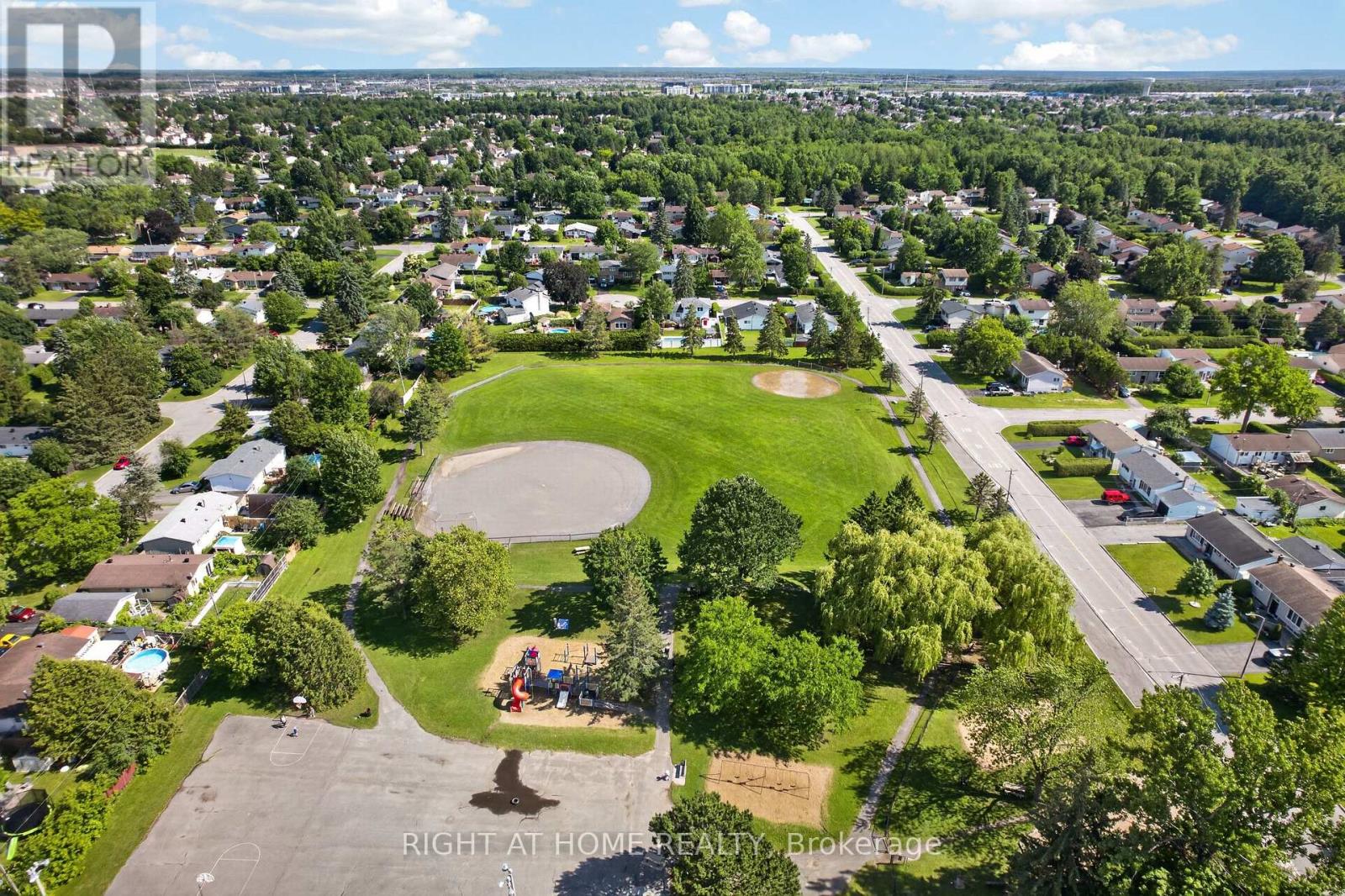 1385 Chartrand Avenue, Ottawa, Ontario  K1E 1H9 - Photo 44 - X13581772