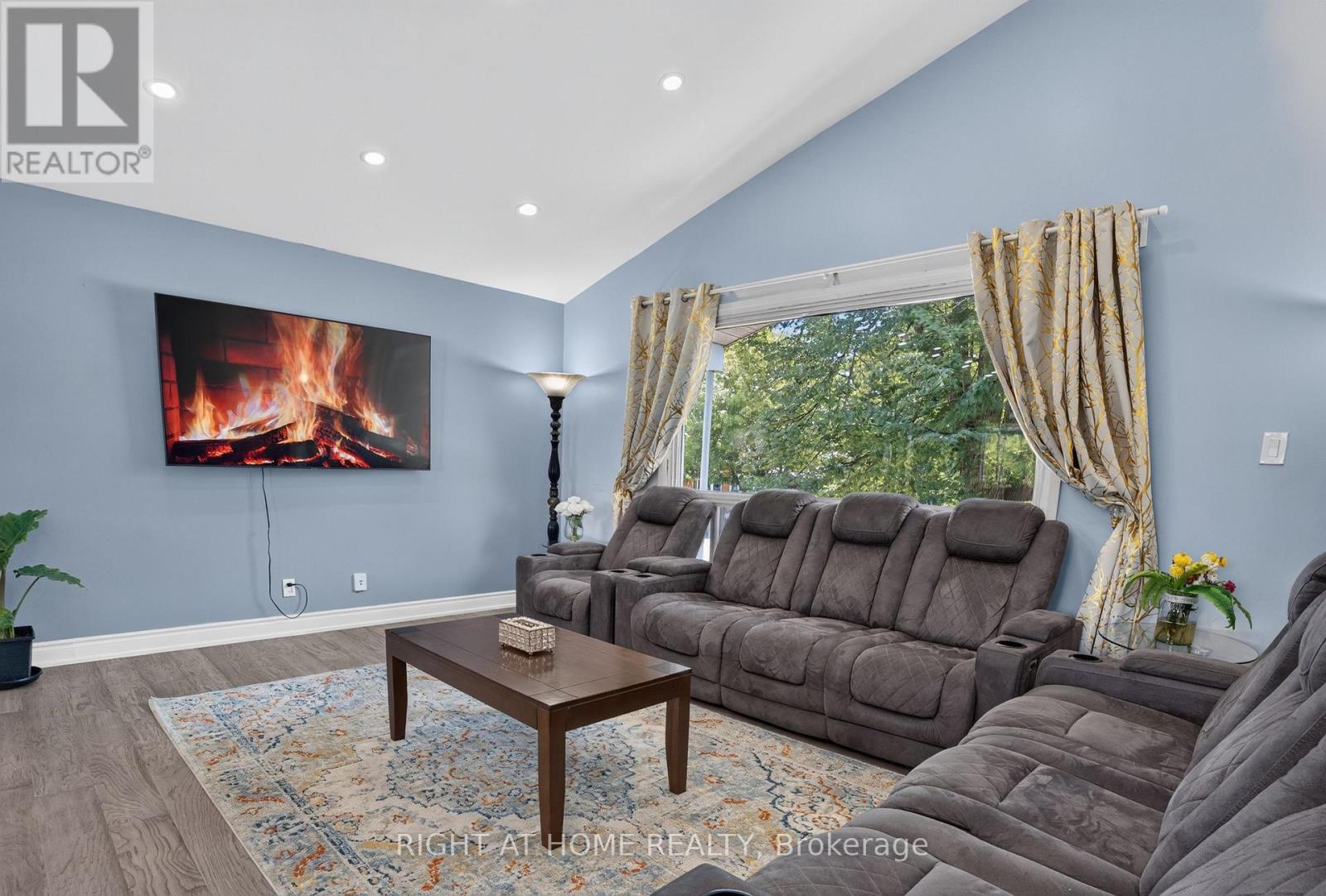1385 Chartrand Avenue, Ottawa, Ontario  K1E 1H9 - Photo 5 - X13581772