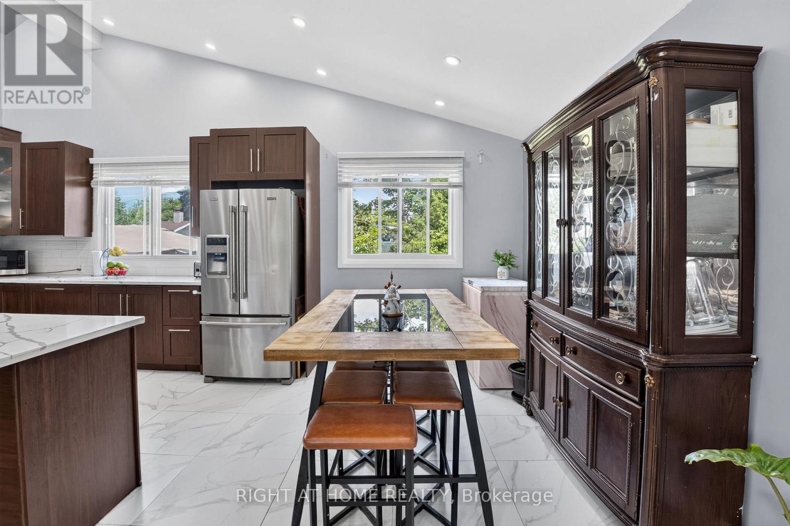 1385 Chartrand Avenue, Ottawa, Ontario  K1E 1H9 - Photo 6 - X13581772