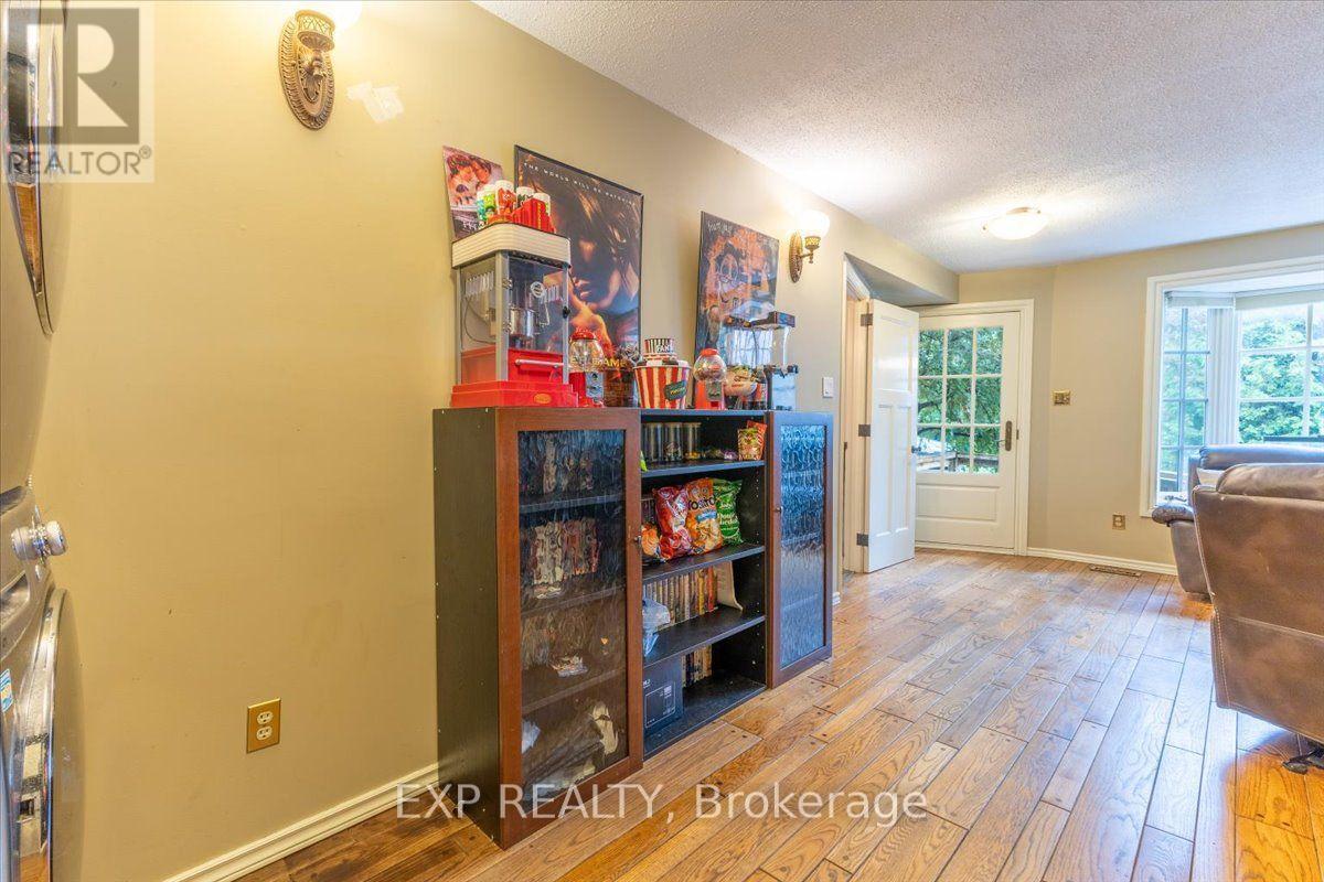5519 Old Richmond Road, Ottawa, Ontario  K2R 1G4 - Photo 38 - X13587110