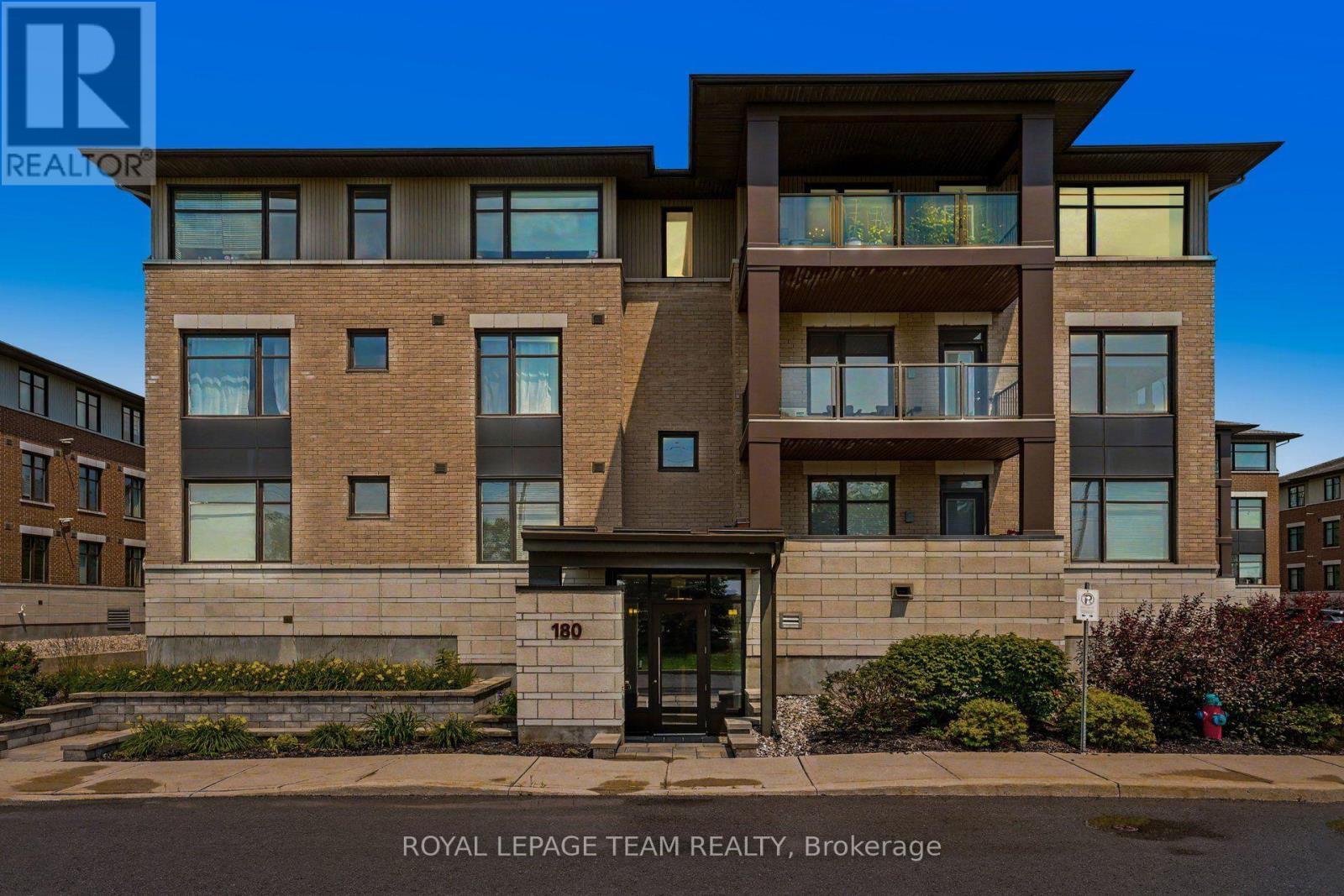 304 - 180 Guelph Private, Ottawa, Ontario  K2T 0J6 - Photo 1 - X13589740