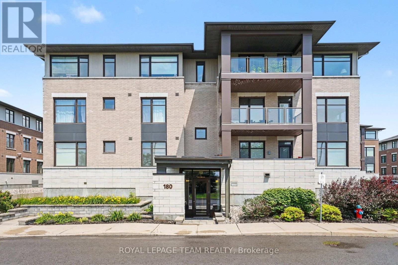 304 - 180 Guelph Private, Ottawa, Ontario  K2T 0J6 - Photo 2 - X13589740