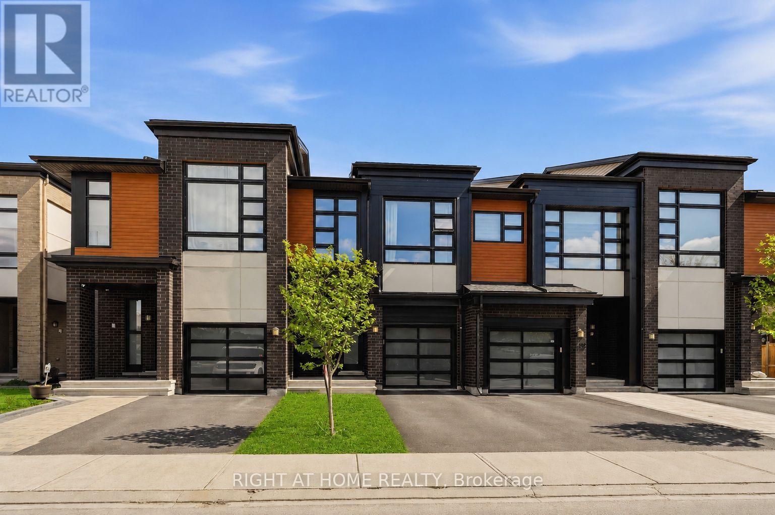 424 Markdale Terrace S, Ottawa, Ontario  K1X 0B2 - Photo 1 - X13610364