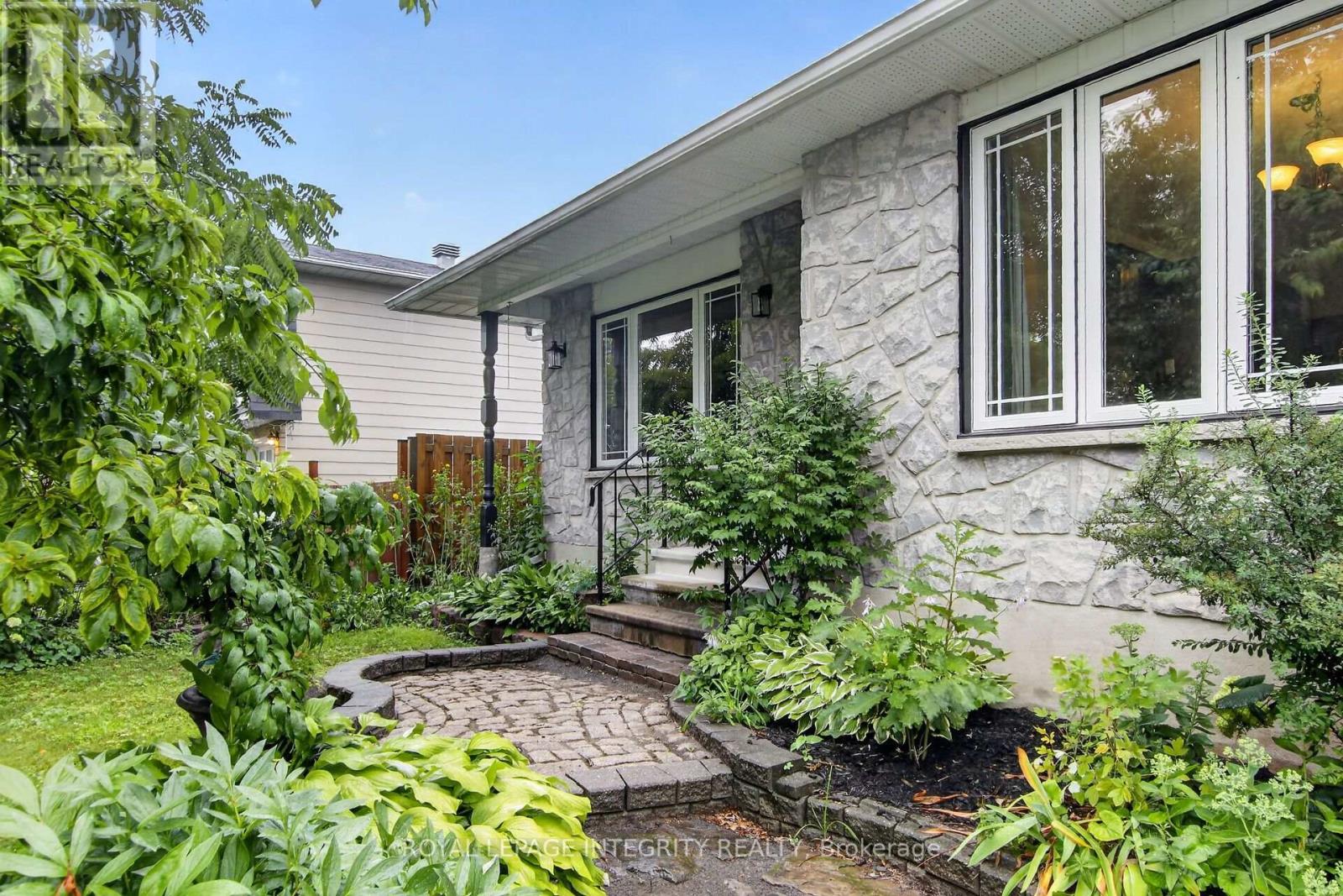 333 Charron Street, Clarence-Rockland, Ontario  K4K 1B2 - Photo 3 - X13618576