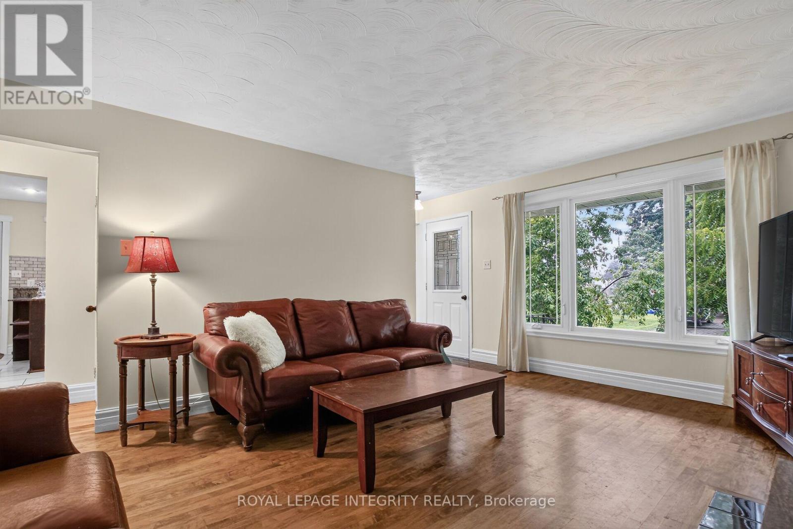 333 Charron Street, Clarence-Rockland, Ontario  K4K 1B2 - Photo 4 - X13618576