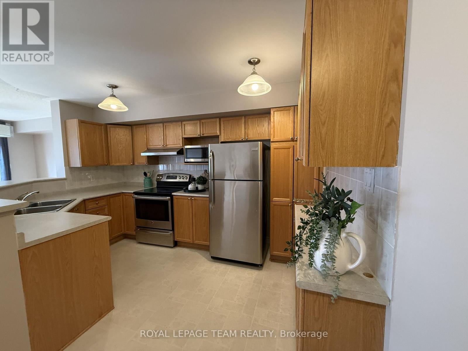 5535 Doctor Leach Drive, Ottawa, Ontario  K4M 1L6 - Photo 5 - X13669110