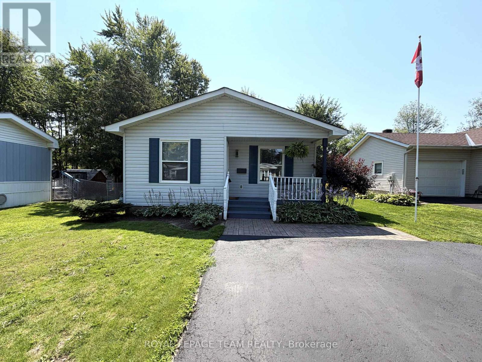 1028 Teena Colleen Private, Ottawa, Ontario  K4P 1C8 - Photo 3 - X13669432
