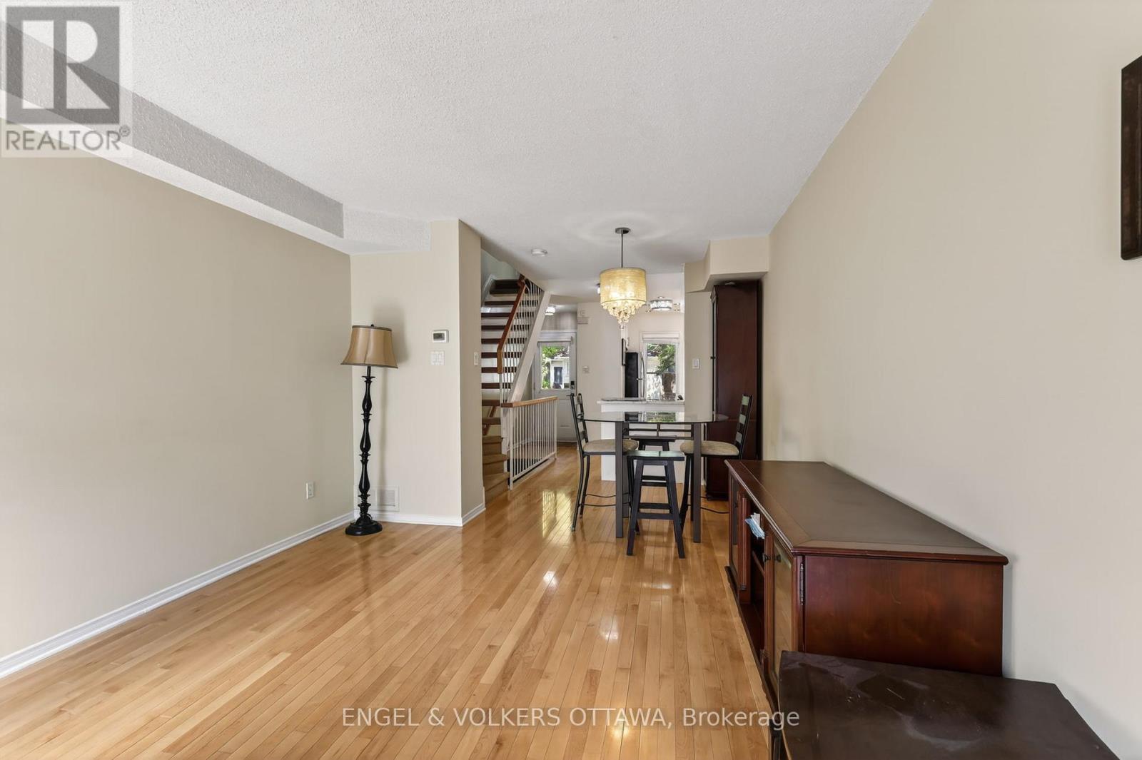 90b Templeton Street, Ottawa, Ontario  K1N 6X3 - Photo 10 - X13718922