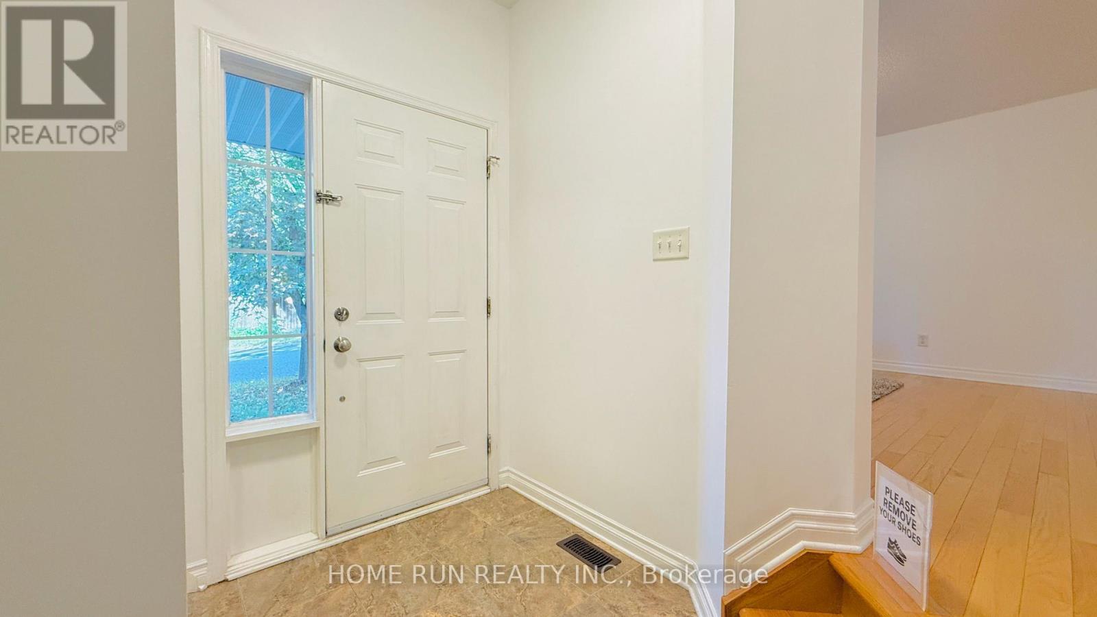 41 Brechin Crescent, Ottawa, Ontario  K2W 1E4 - Photo 3 - X13777516