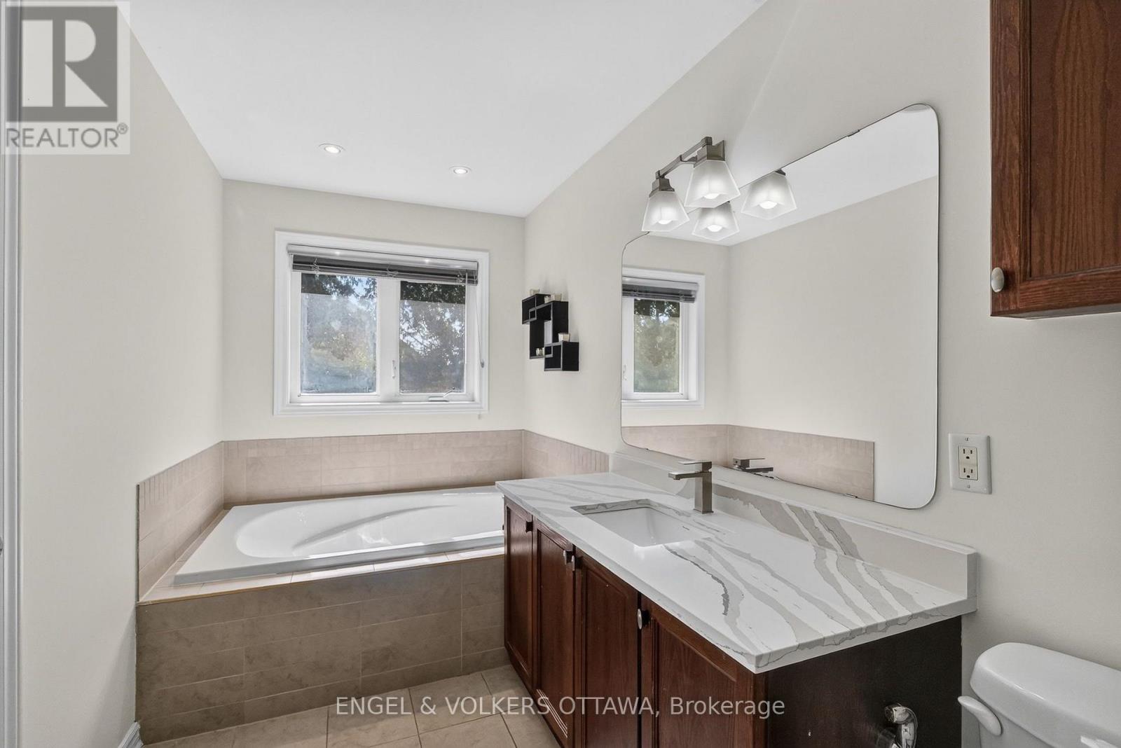 120 Spartina Street, Ottawa, Ontario  K1T 0G6 - Photo 19 - X13823004