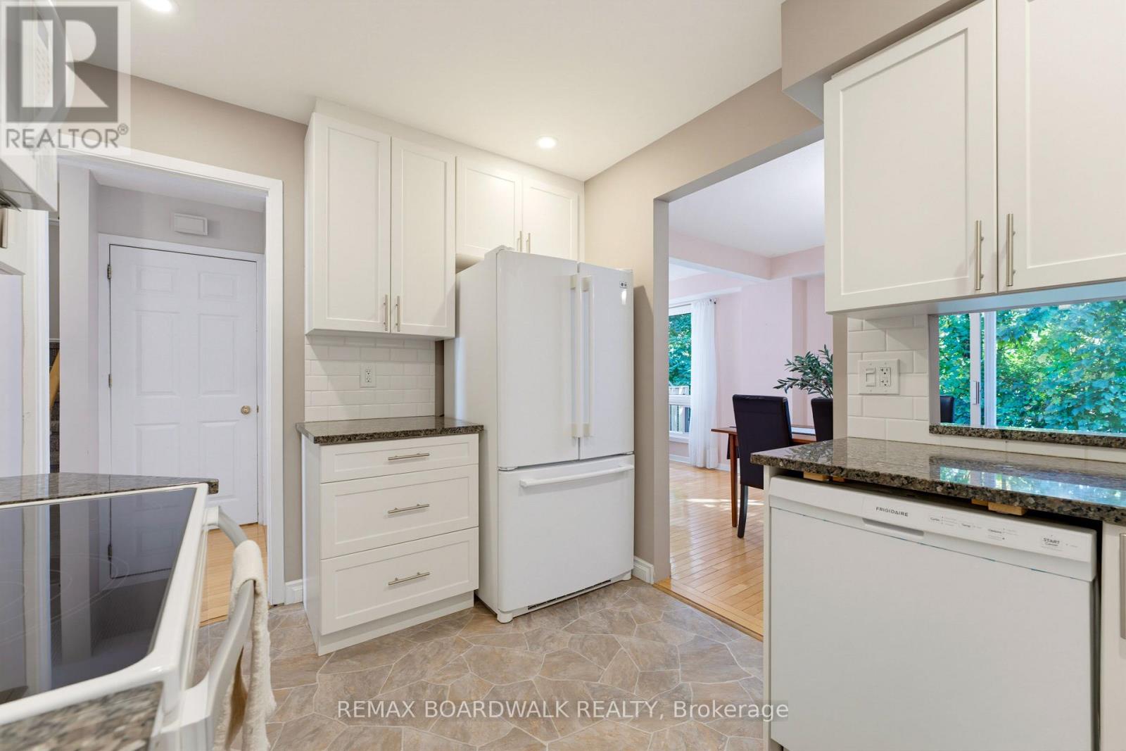 13 - 32a Black Forest Lane, Ottawa, Ontario  K2H 5C8 - Photo 7 - X13837274
